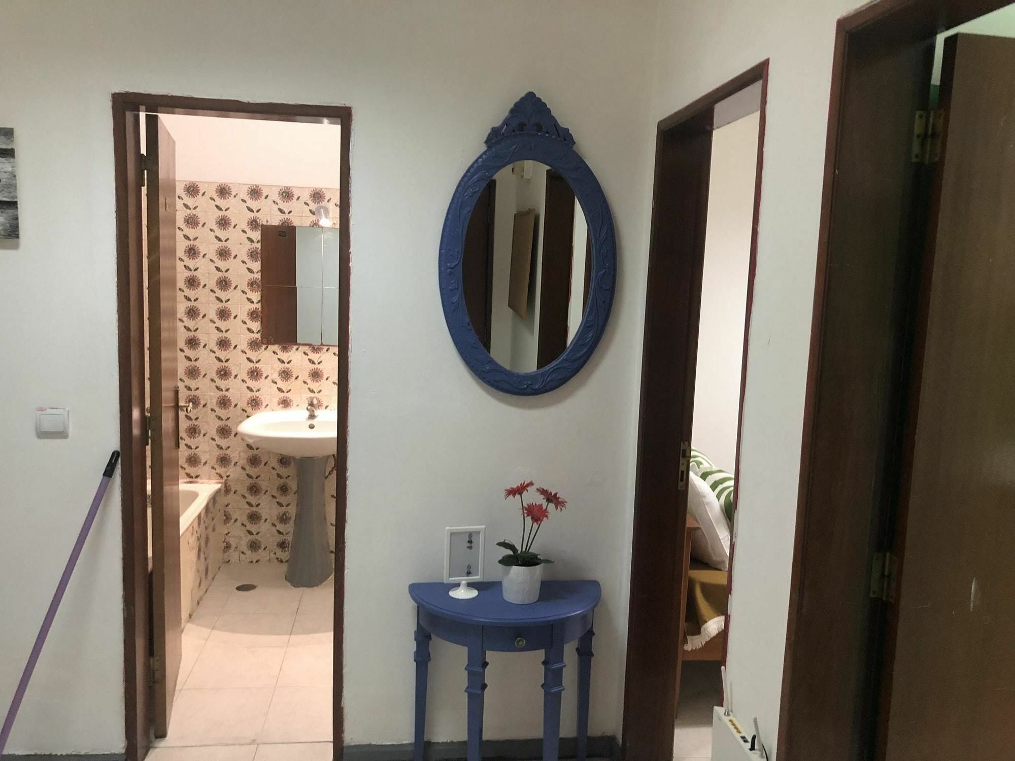 With 3 Bedrooms In Lisboa, With Wonderful View And Balc * Lissabon