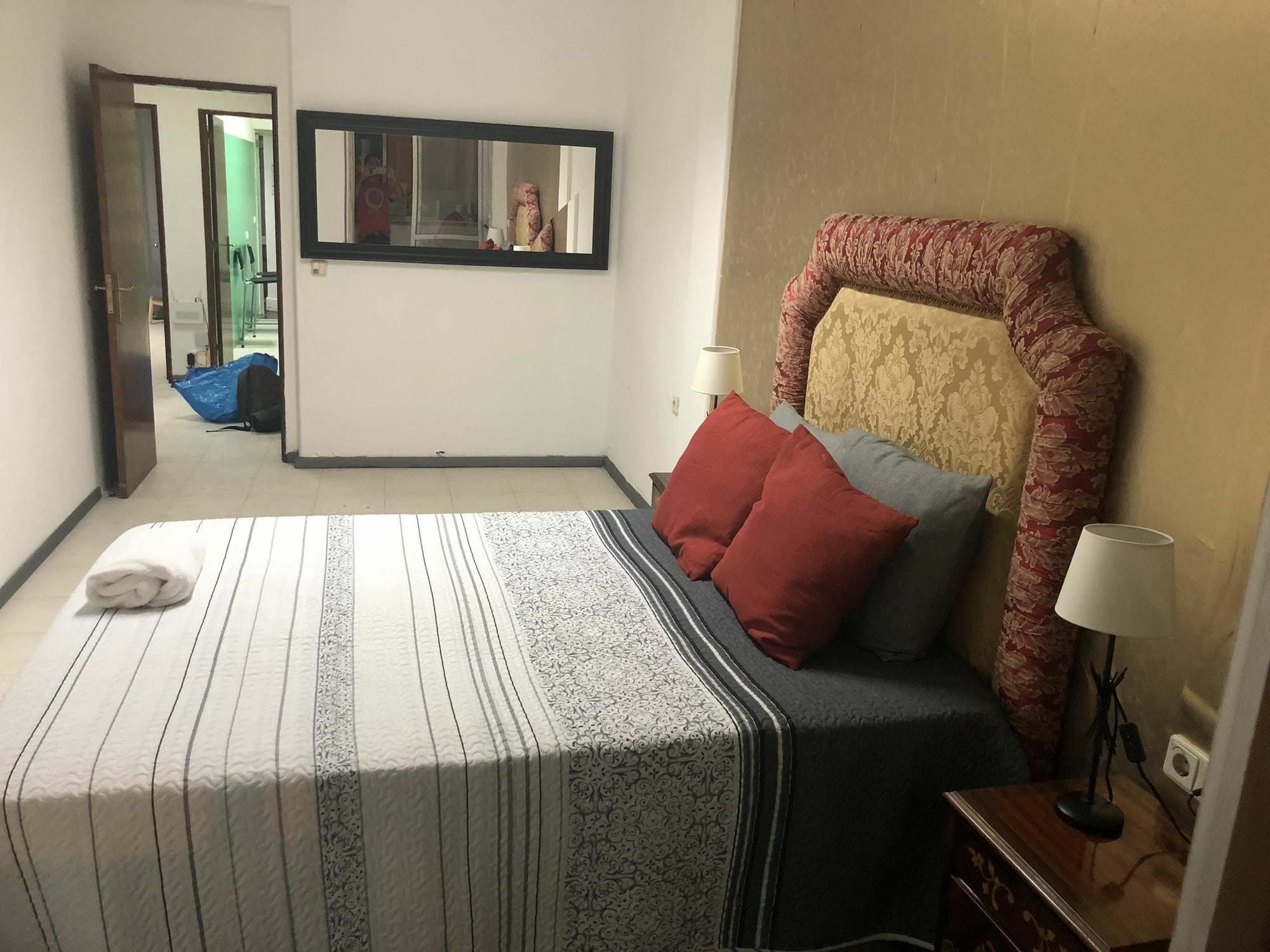 With 3 Bedrooms In Lisboa, With Wonderful View And Balc Lissabon